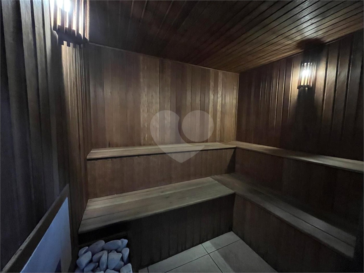 Apartamento á venda com 200m² - Bosque da Saúde