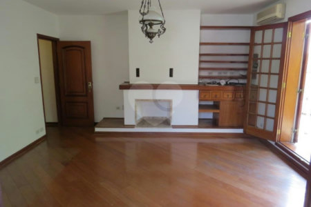 Casa de Vila à venda com 4 suítes em Morumbi, São Paulo, SP
