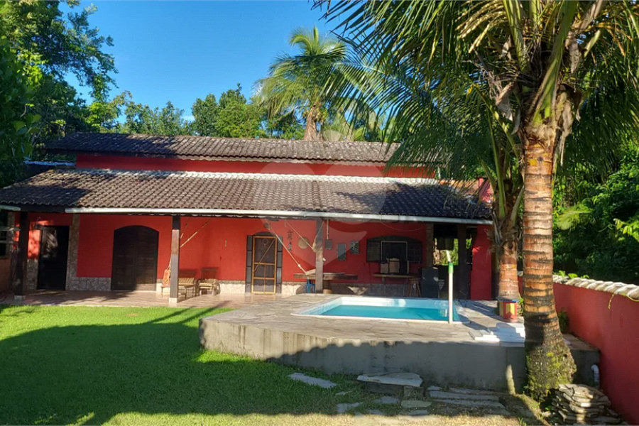 Casa à venda com 3 quartos, sendo 2 suítes, em Costa do Sol, Bertioga, SP