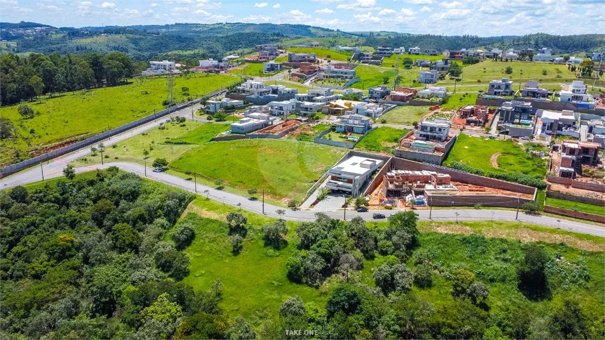 Terreno à venda no condomínio Residencial Campo de Toscana, Vinhedo - SP