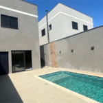 Casa Assobradada com 3 suítes na Vila Thais em Atibaia