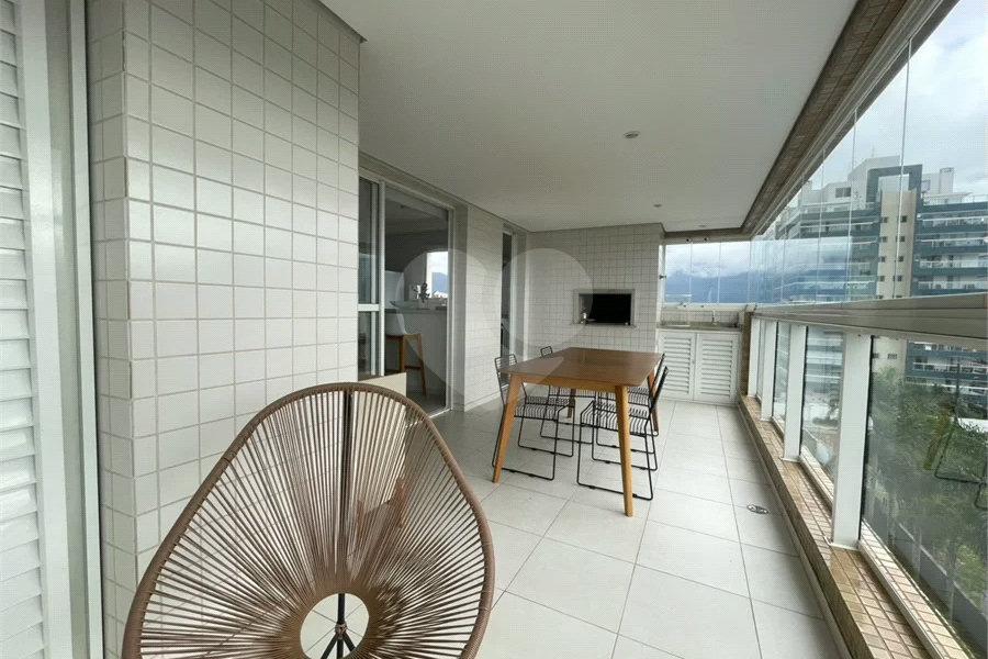 Apartamento à venda com 2 suítes no Centro, Bertioga, SP