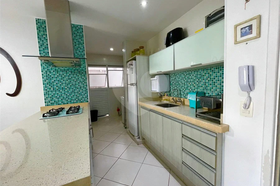 Apartamento à venda com 3 quartos, sendo 1 suíte,  em Riviera de São Lourenço, Bertioga, SP