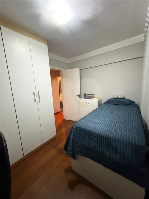 Apartamento reformado e mobiliado no Residência América - Venda - Parque Maria Domitila