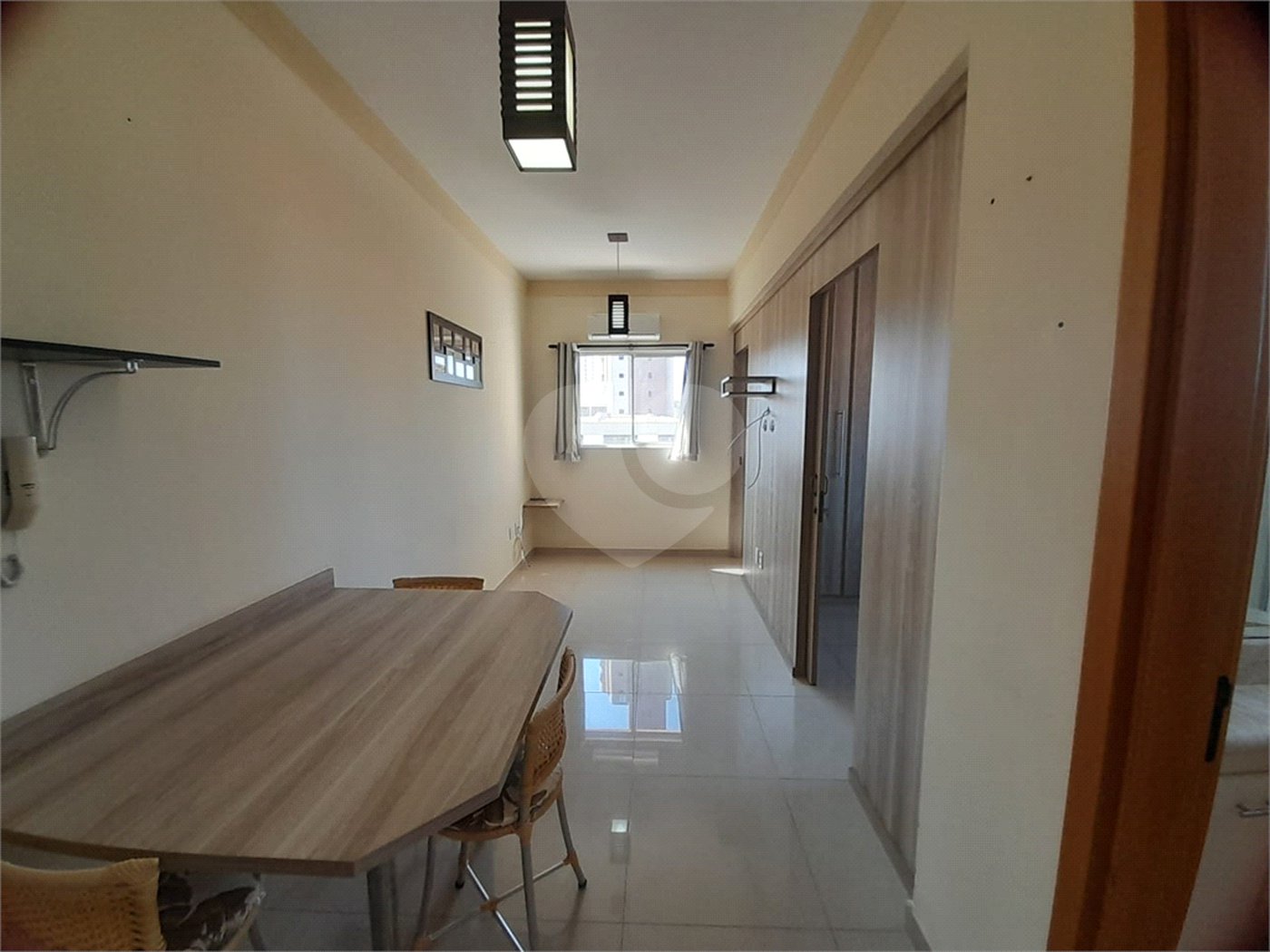 Apartamento à Venda ou para Locação no Edifício Marchal Estilo - São Carlos