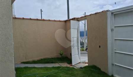 Casa à venda com 3 quartos, sendo 1 suíte,  em Jardim Bandeirantes, Poços de Caldas, MG