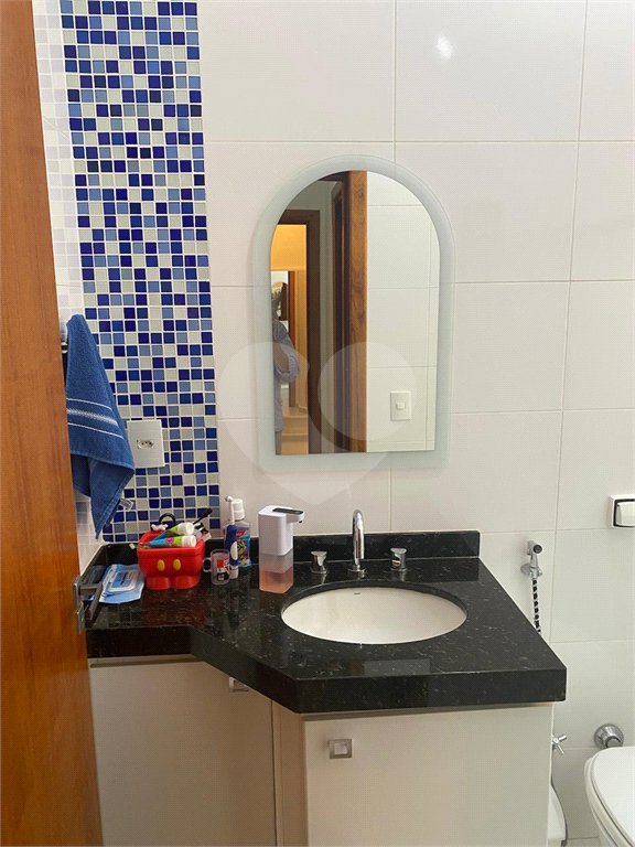 Vende-se casa no Village Damha II