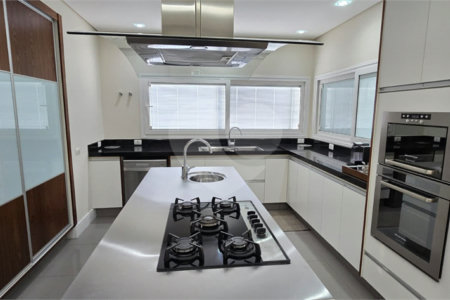 Casa à venda com 7 quartos, sendo 5 suítes, em Residencial Jardim Primavera, Louveira, SP
