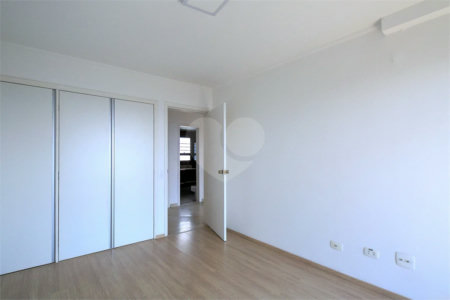 Apartamento locação Alto da Boa Vista próximo Jardim Marajoara.