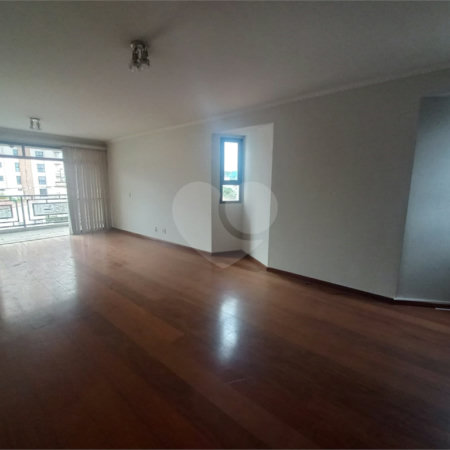 Apartamento para venda ou locação no Ed. Alexandre Previero