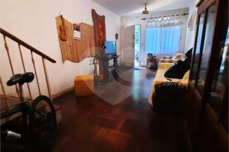 Sobrado à venda com 2 quartos em Granja Julieta, São Paulo, SP
