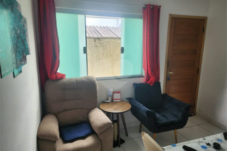 Casa com 48m² , 2 dormitórios , 2 banheiros e 1 vaga de garagem , à venda em Cidade São Mateus.