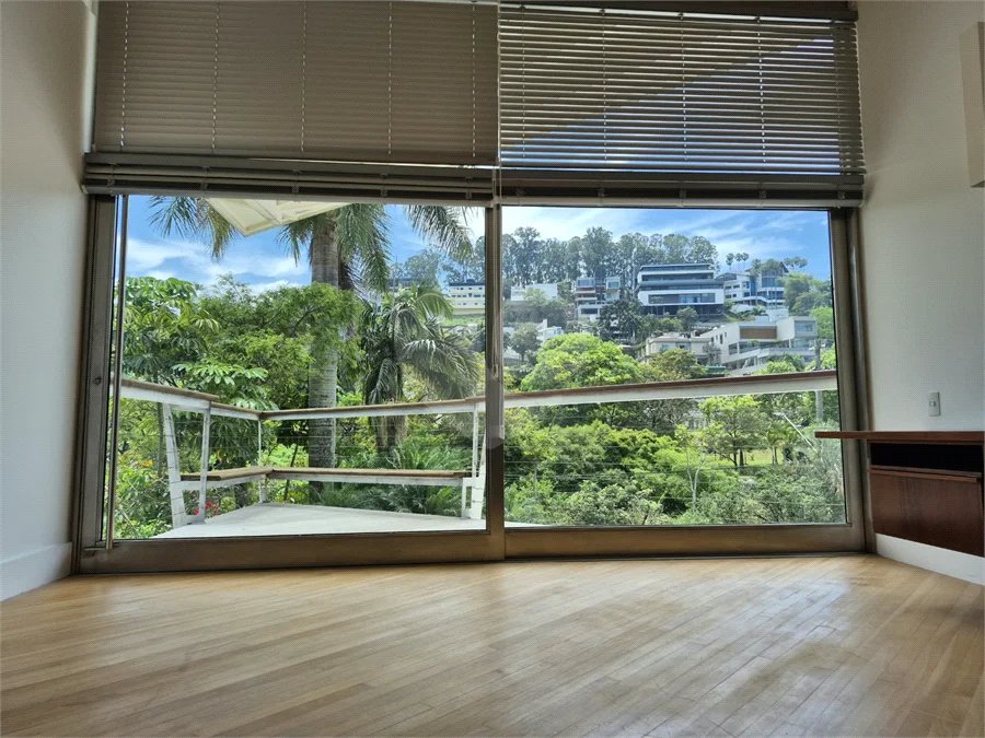 Casa a venda ou locação no Tamboré 1