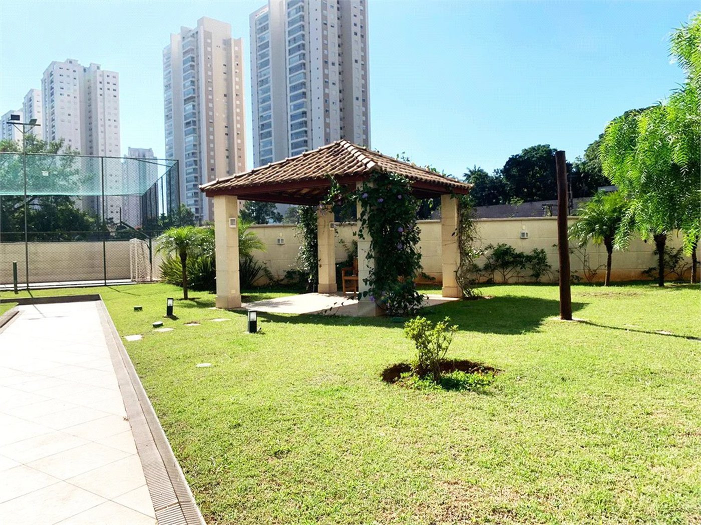 Apartamento à venda com 2 quartos em Alto da Lapa, São Paulo - SP