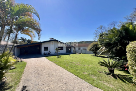 Casa Térrea à venda com 5 quartos, sendo 3 suítes, em Vila Esperia Ou Giglio, Atibaia, SP