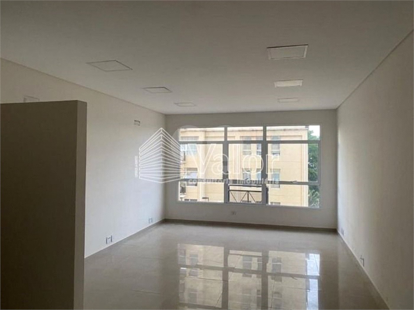 Sala comercial no Edifico Tríade