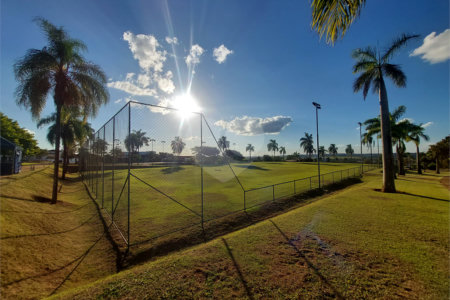 Terreno de 1400m² no Damha Golf com vista pro campo de Golf