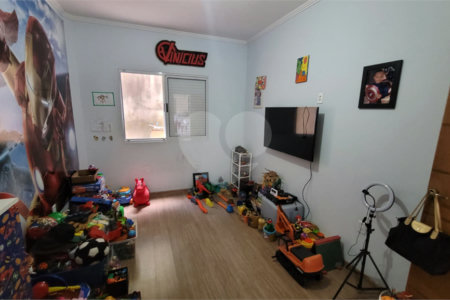 Sobrado Residencial no bairro Douradinho