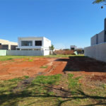 Terreno no Cyrela, plano e próximo do clube.