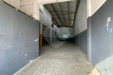 Galpão com 530m² , 3 banheiros , `venda em Guarulhos.