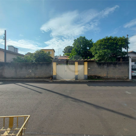 Terreno com 586,00 m² de área total na Vila Costa do Sol.