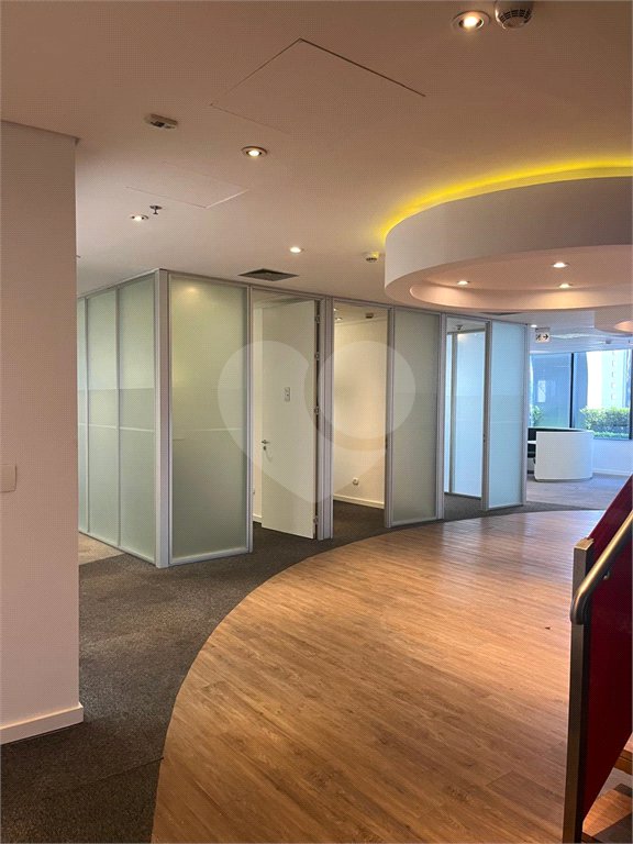 Duplex Comercial Exclusivo na Vila Olímpia – 2.652 m² em Torre Corporativa de Alto Padrão