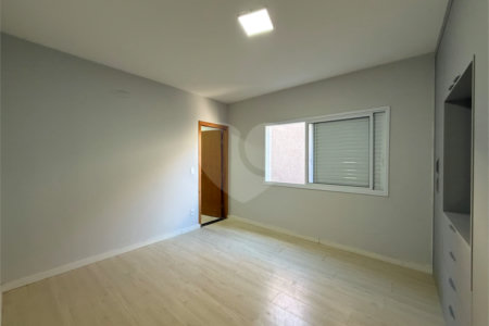 Casa à Venda com 5 Suítes na Vila Giglio em Atibaia/SP