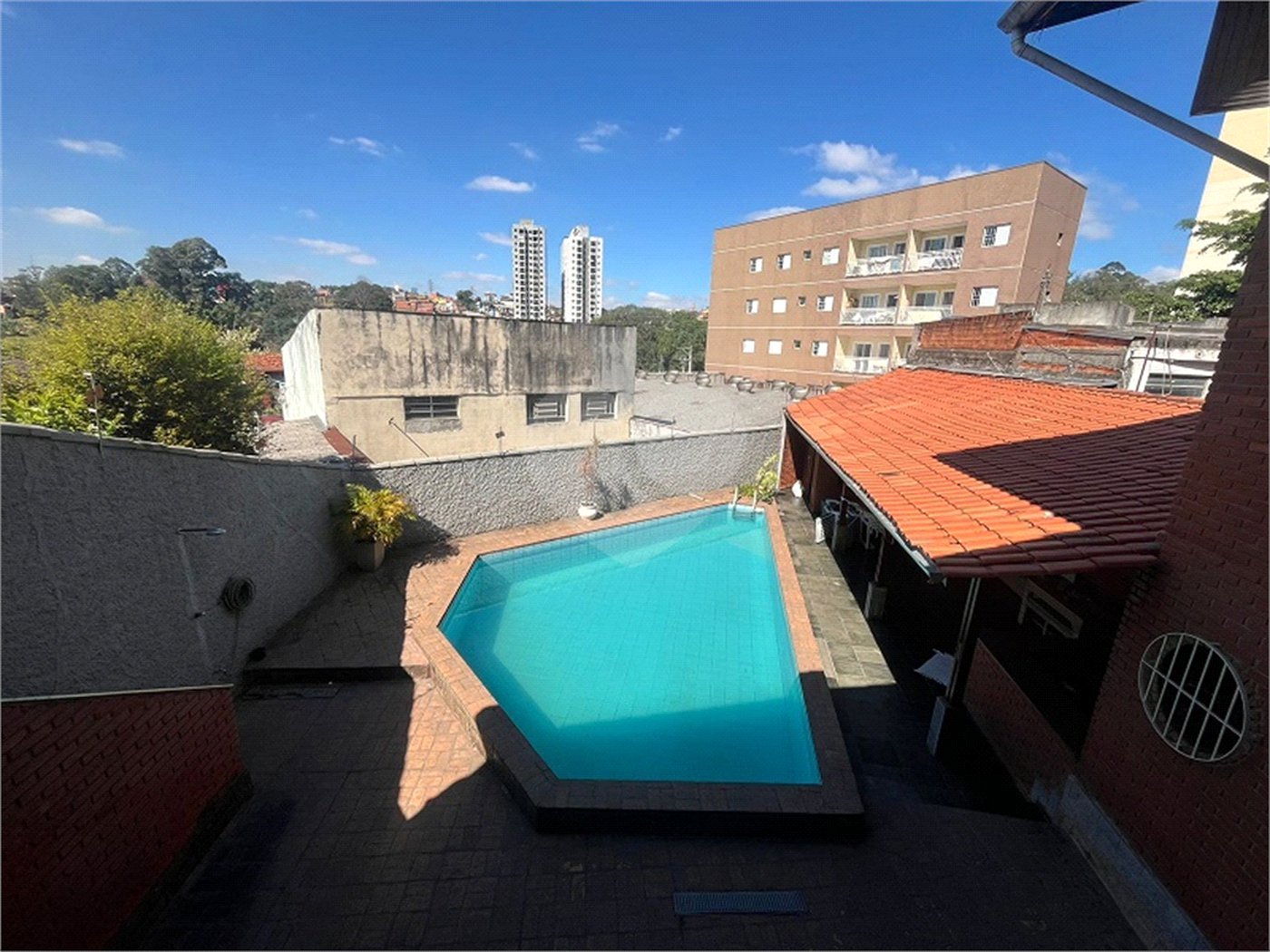 Casa com piscina disponivel para venda com 250m² - Jardim Paris / SP