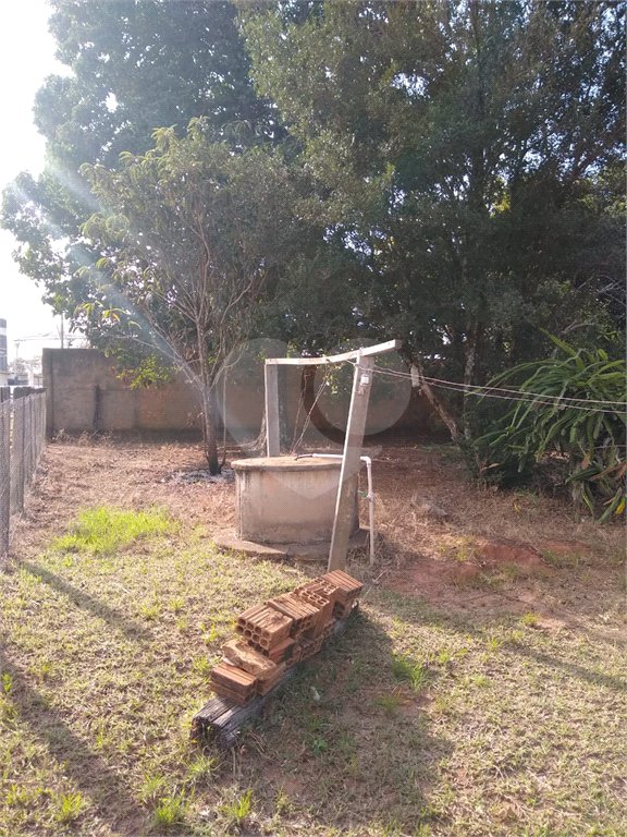 Chácara em água vermelha, localizada em ponto comercial.
