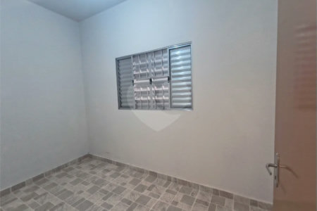 Casa para Locação no Jardim Pau Preto – Indaiatuba/SP - 3 dormitórios, quintal e garagem com portão manual