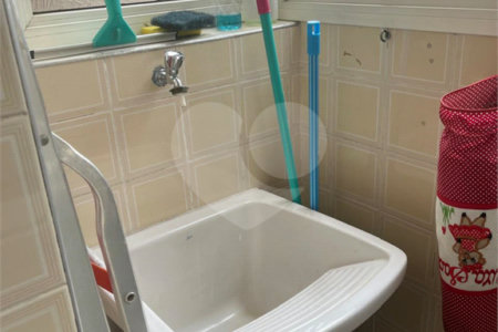 á venda Excelente Apto Mobiliado na Barra Funda - 1 Quarto e Sacada - Aceita Permuta