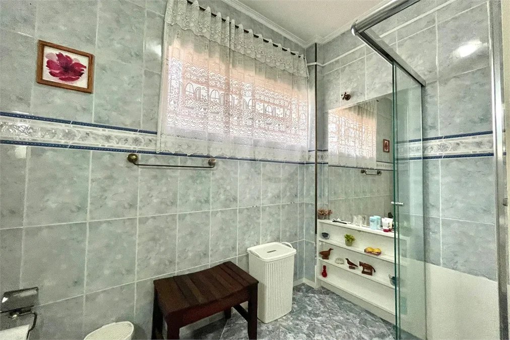 Casa à venda com 160m², 3 quartos e 2 vagas