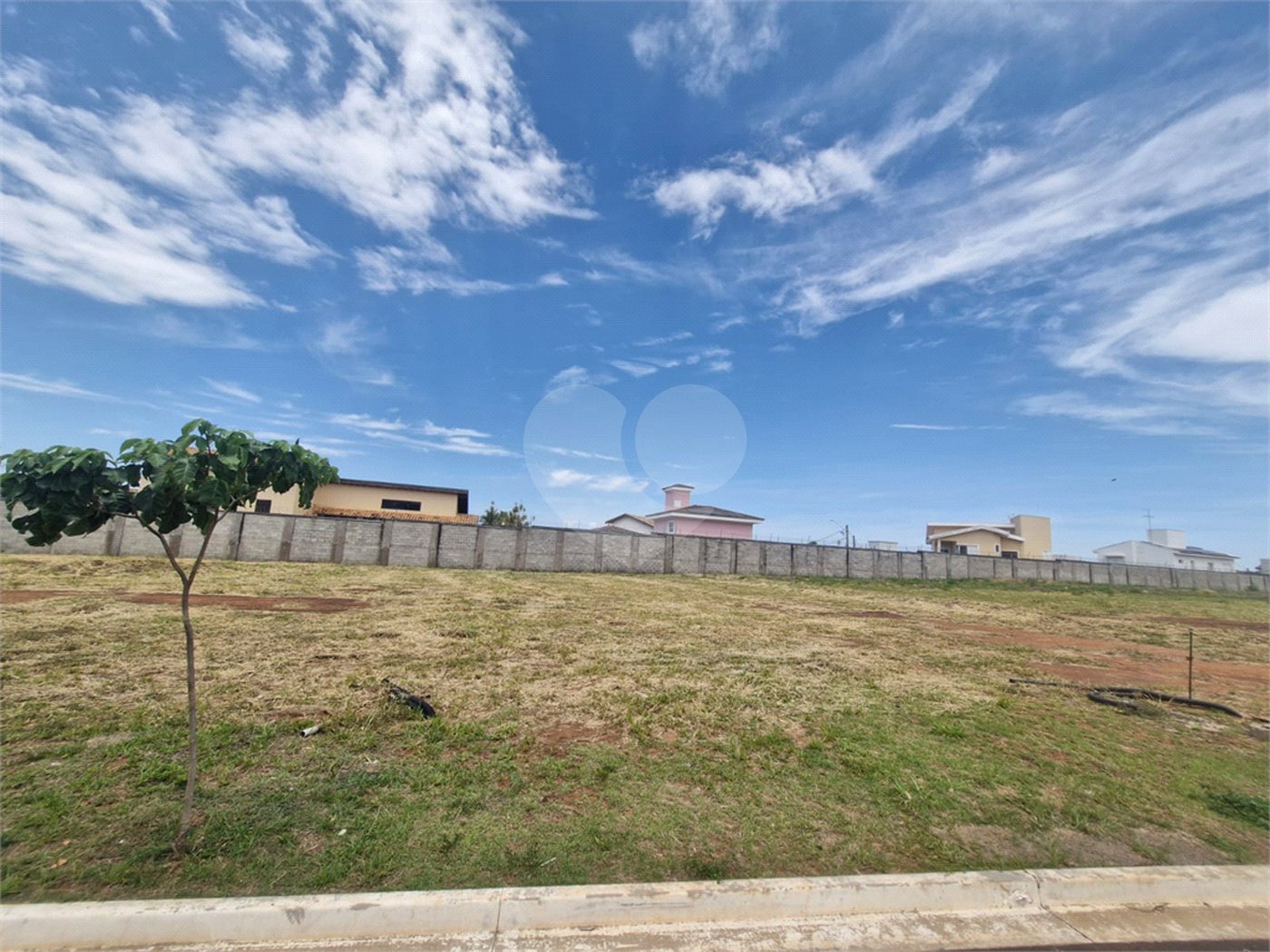 Terreno à Venda no Condomínio Monte das Araucárias