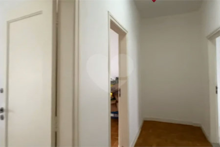 Apartamento 2 dormitorios, sala, cozinha sem vaga ,no bairro Republica