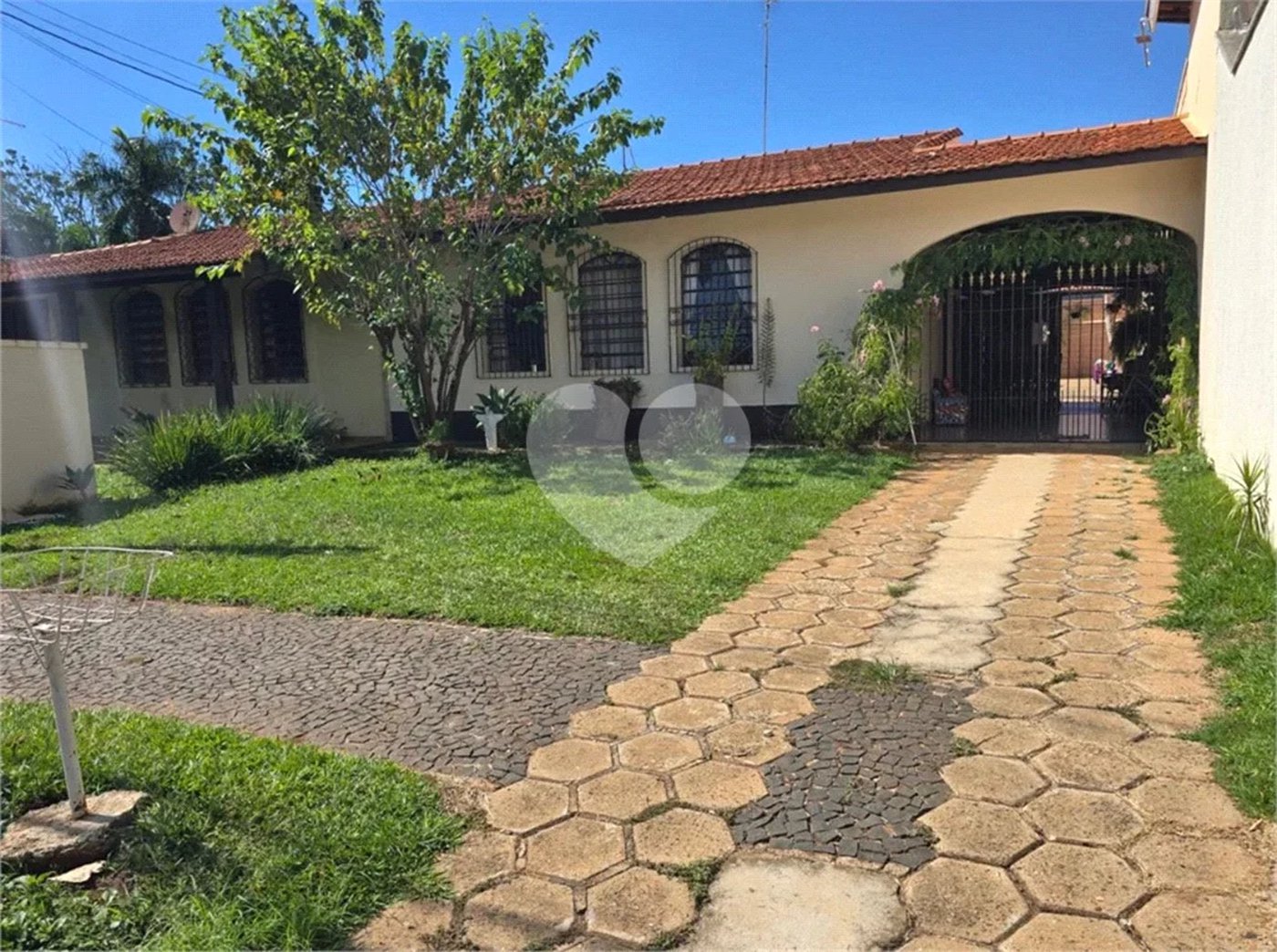 Casa à venda com 3 quartos, sendo 1 suíte, no Cidade Jardim, Pirassununga - SP