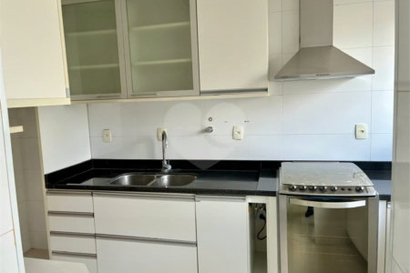Apartamento de 130m2 à venda com 3 dormitórios e 2 vagas no Campo Belo