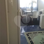 Sobrado de 242 m² com 3 Suítes e 4 Vagas de Garagem no Ipiranga