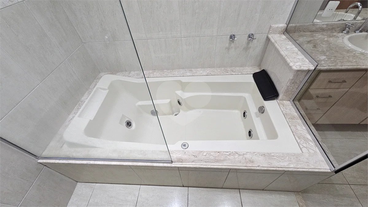 Casa Locação e Venda Condomínio Portal de Itaici 04 Dormitórios 02 suítes