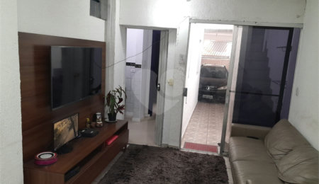Sobrado à venda ou para alugar com 4 quartos, sendo 1 suíte,  em Santo Amaro, São Paulo, SP