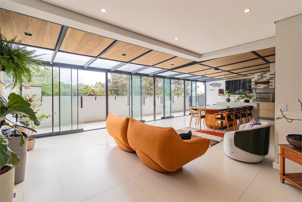 Apartamento 3 suítes 4 vagas 318m² a venda na Vila Sofia - São Paulo