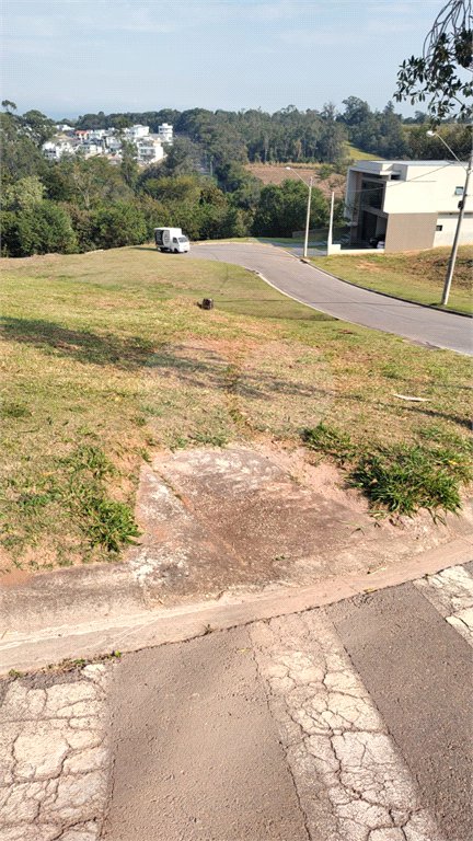 Belo terreno no Condomínio Santa Isabel II - Louveira SP.