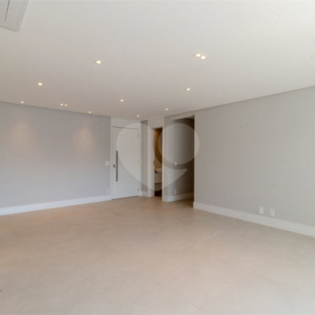 Apartamento para venda em Moema com 3 quartos, sendo 3 suítes, 2 vagas, 149 m²