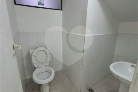 Salão Comercial para Locação na lucas Nogueira Garcez em Atibaia