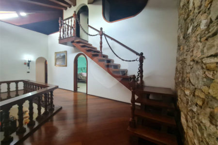 Casa à venda com 3 quartos, sendo 1 suíte, em Interlagos, São Paulo, SP
