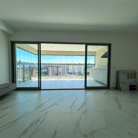 Apartamento à venda com 3 quartos, sendo 1 suíte,  em Jardim Marajoara, São Paulo, SP