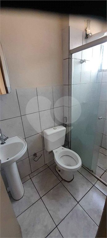 Apartamento no Condomínio Residencial Jardim das Torres