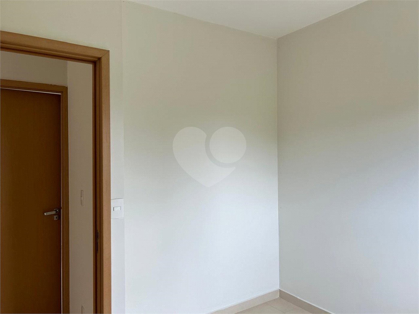 Apartamento a venda de 02 dormitórios