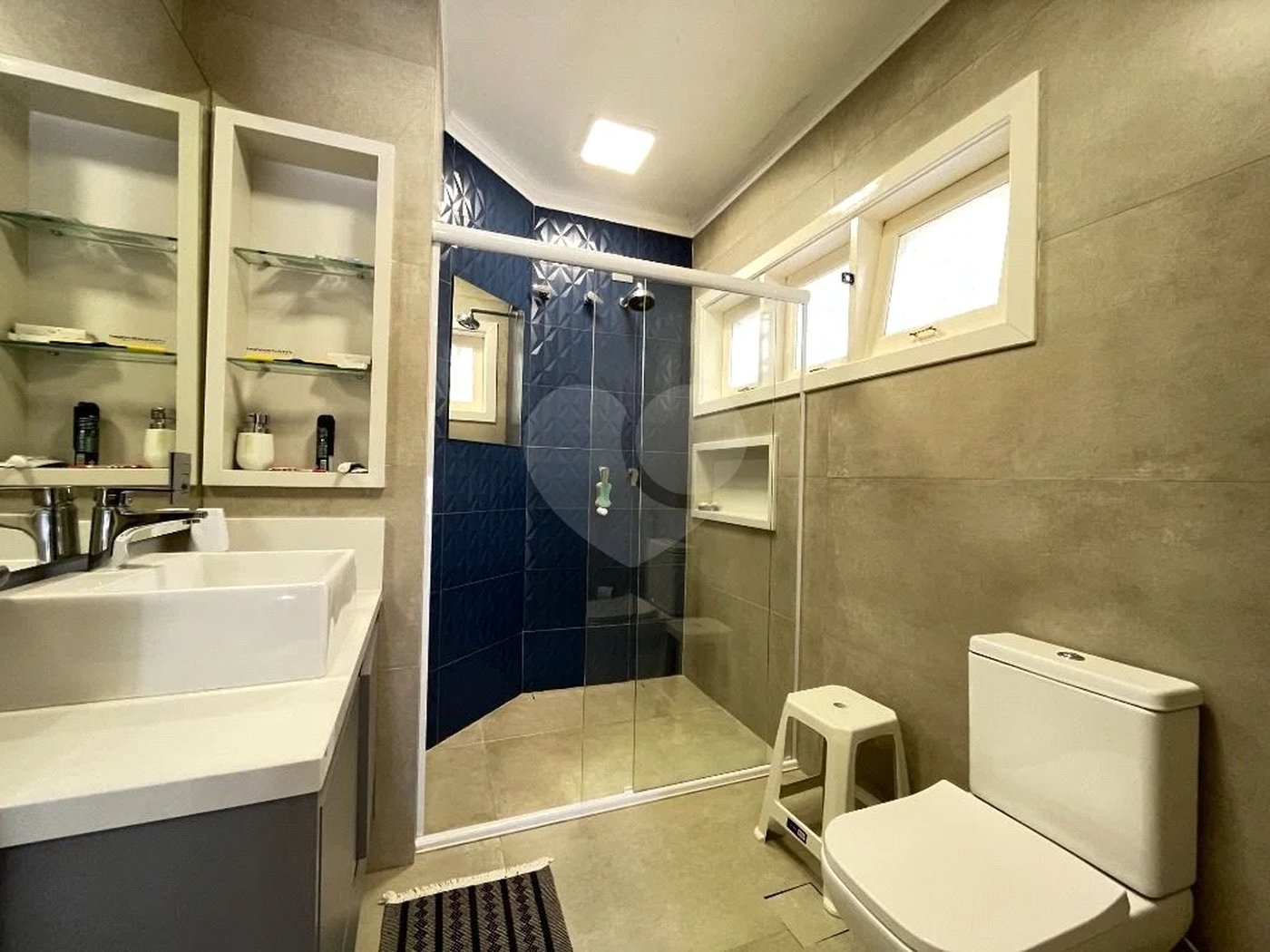 Casa à venda com 5 quartos, sendo 4 suítes, em Riviera de São Lourenço, Bertioga, SP