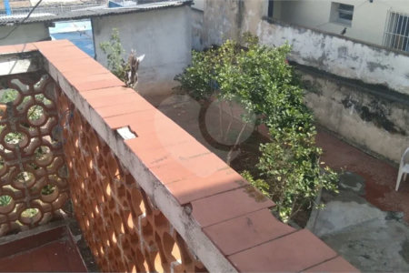 Casa com 272m² de área construída , 2 dormitórios , 1 vaga , à venda no Jabaquara.