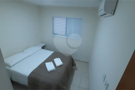 Studio no Condomínio Residencial Pieta .